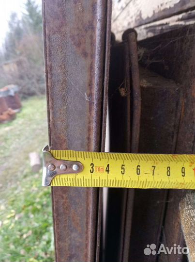 Секционные ворота с калиткой бу