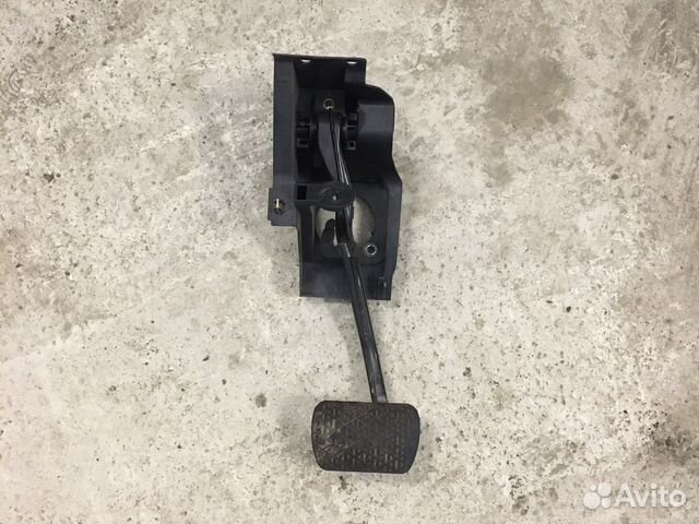 Педаль тормоза Mercedes W203 (3152)