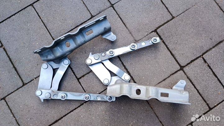 Петля капота Mercedes-Benz C-Класс A2038800328