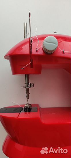 Швейная машинка Помощница