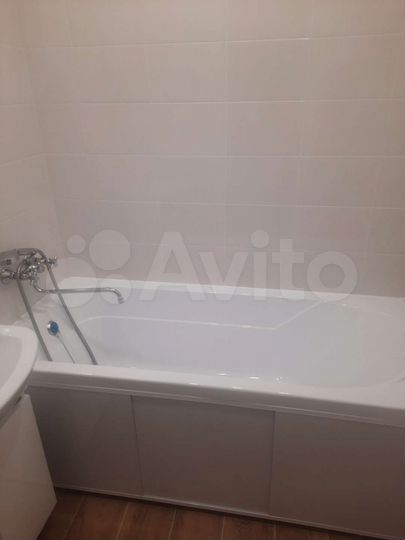 3-к. квартира, 63 м², 1/10 эт.