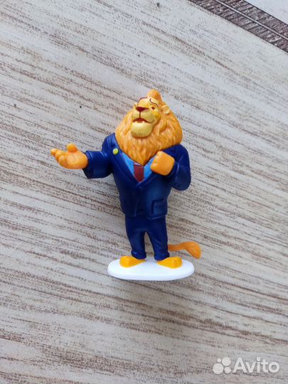 Игрушки из макдональдс Русалочка, Мулан, Гномы