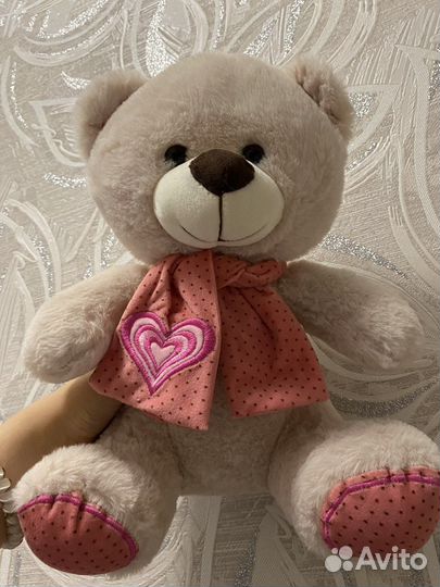 Плюшевый медведь