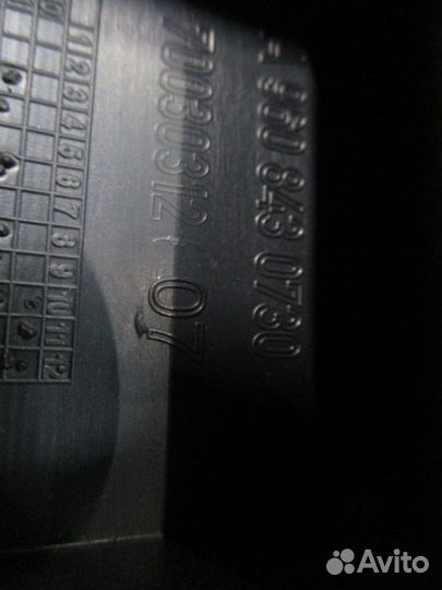 Крышка вещевого отсека Mercedes-Benz A9608430730