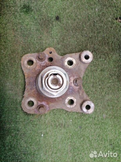 Ступица задняя левая Honda Civic 5D