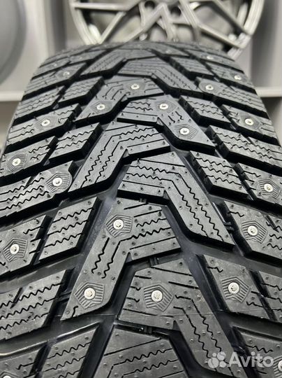 Hankook Winter I'Pike RS2 W429 225/50 R17 98T