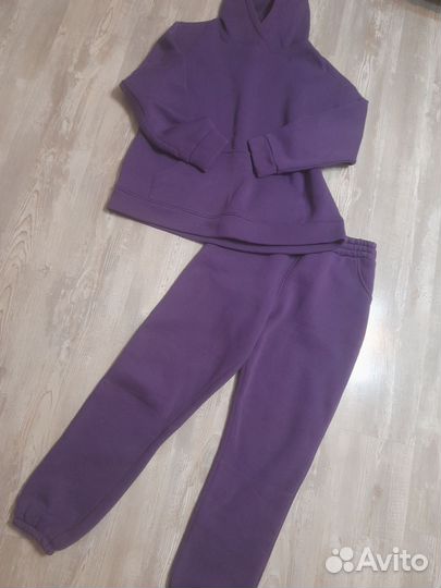 Костюм спортивный