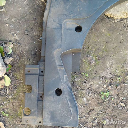 Bmw e39 Пластик багажника