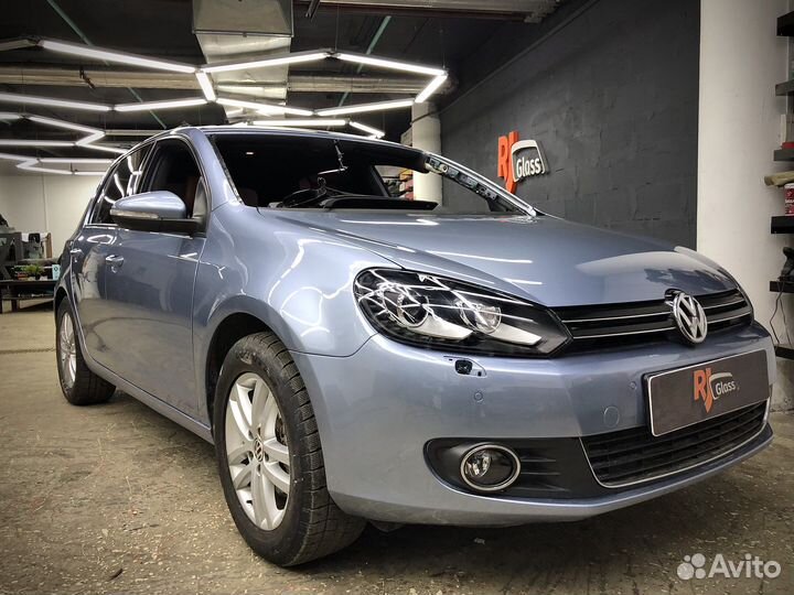 Лобовое стекло на Volkswagen Golf 6