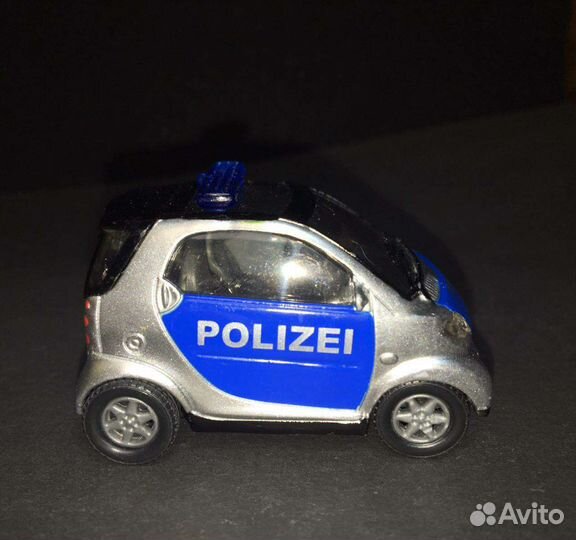 Модель Smart fortwo 1:55 siku