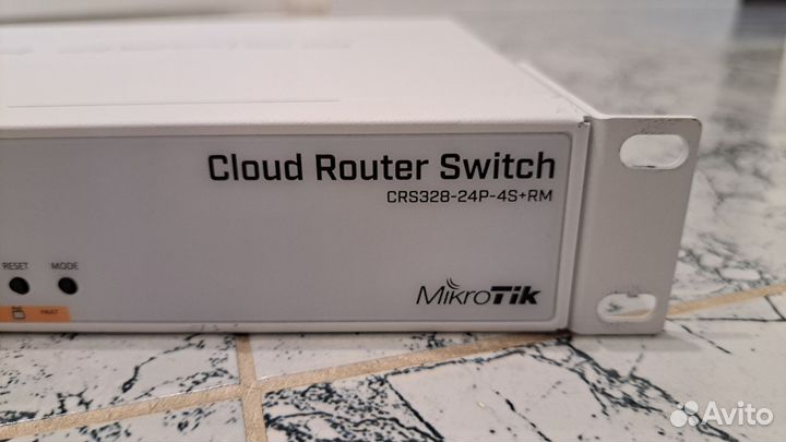 Коммутатор POE switch mikrotik CRS328-24P-4S+RM