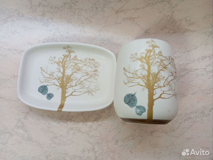 Мыльница и стакан для зубных щеток