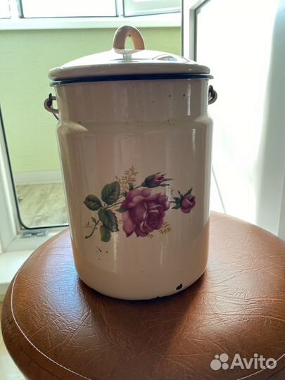 Формы, бачок, ложки, вилки