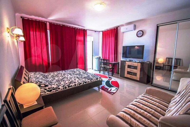 Дом 400 м² на участке 12 сот.