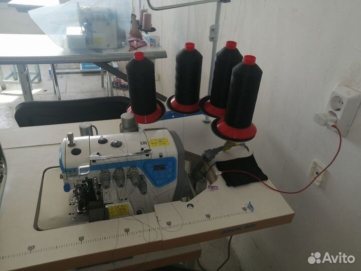 Оверлок 4 х ниточный промышленный