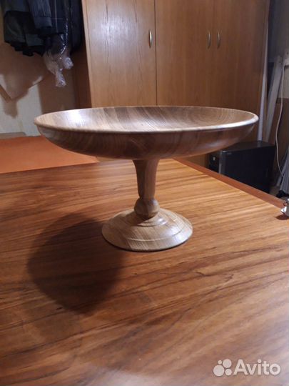 Вазы на ножке и 2-х этажные вазы из дерева ручной