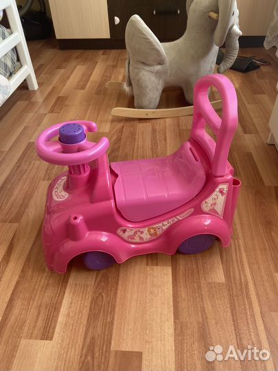 Машинка толокар для девочки