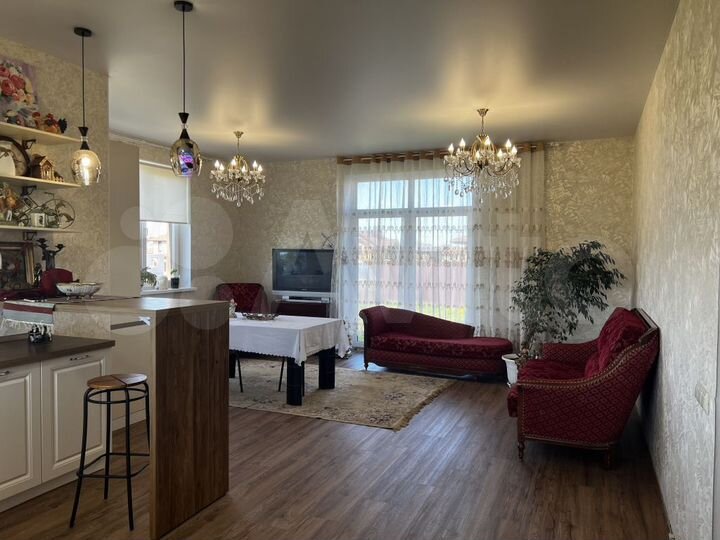 Коттедж 190,6 м² на участке 9,5 сот.