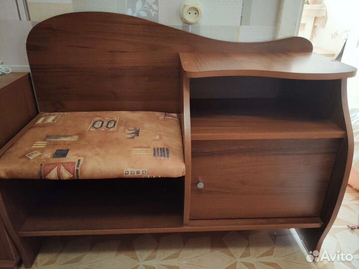 Тумба в прихожую