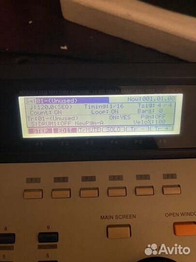 Akai mpc 2000xl