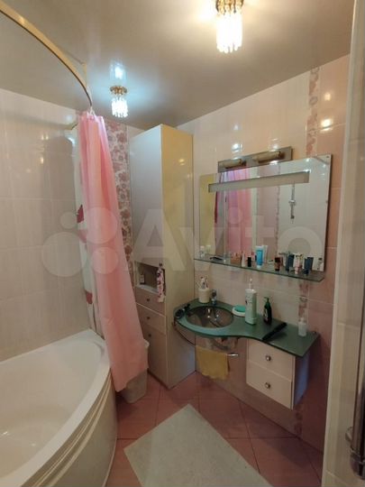 2-к. квартира, 73 м², 4/9 эт.