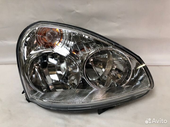 Фара правая под Бош Приора Лада Ваз