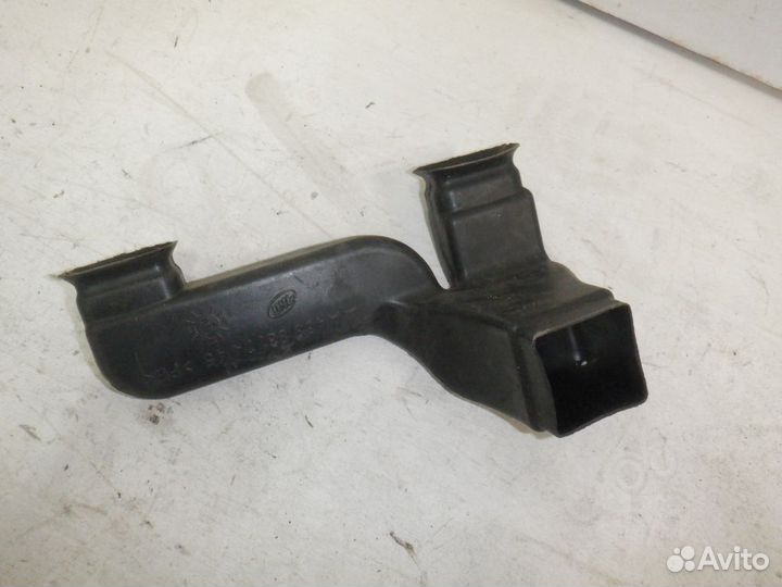 Воздуховод печки Мерседес