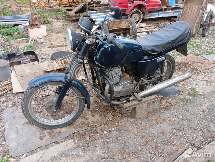 Мотоцикл ява 638