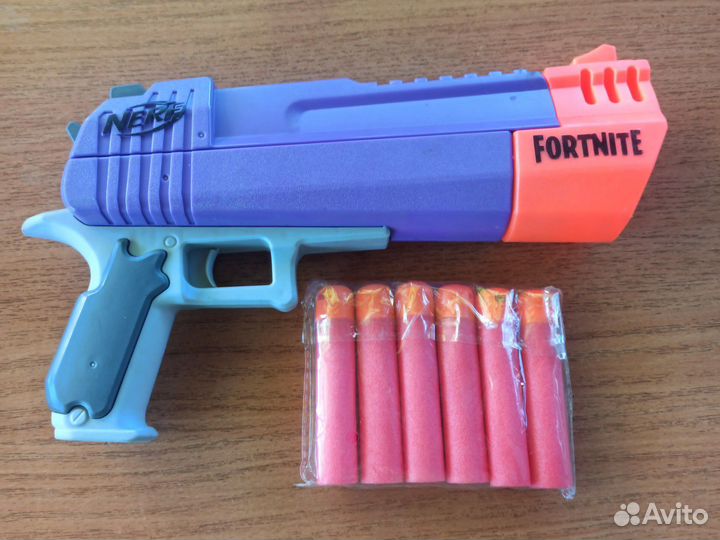 Пистолет Нерф Fortnite