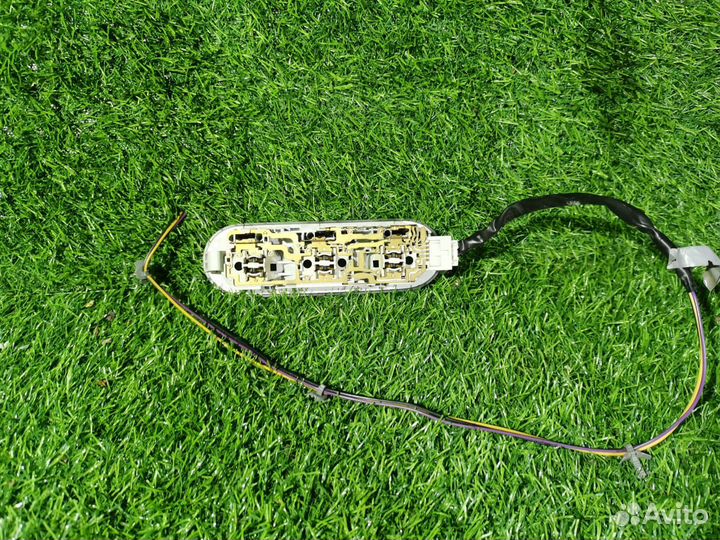 Плафон потолка Nissan Note E11