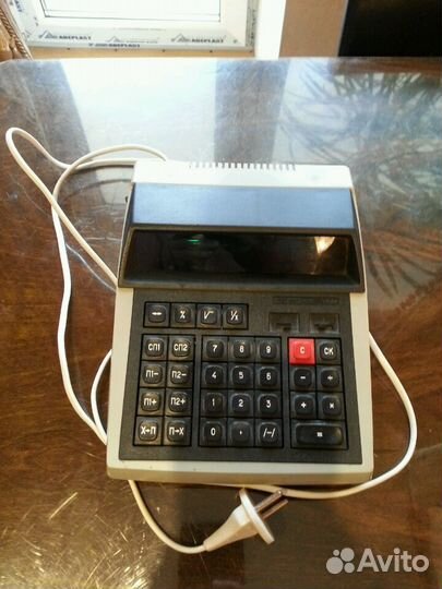 Продам калькулятор электроника