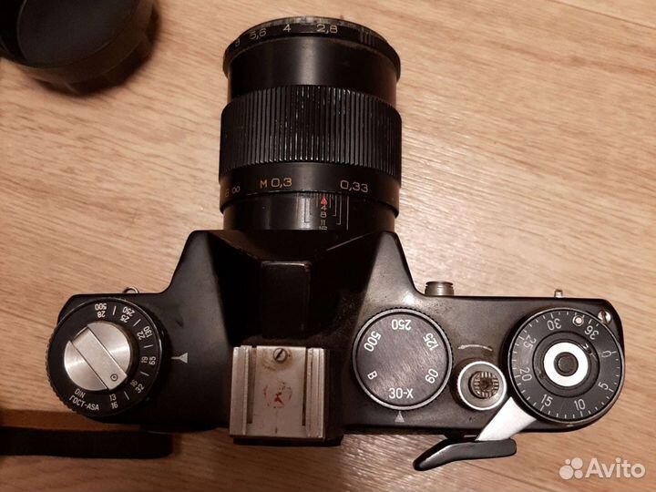 Фотоаппарат Zenit TTL и кожаный чехол