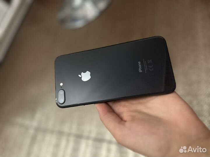 Телефон iPhone 8 plus
