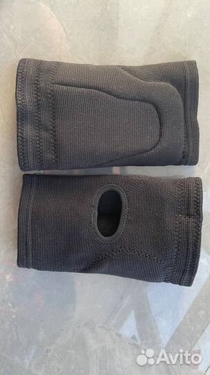 Наколенники