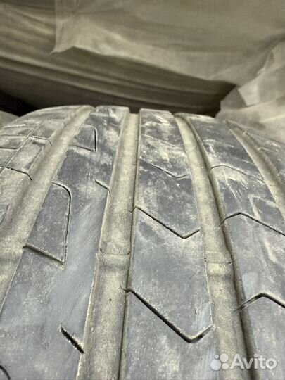 Zmax Zealion 235/45 R18 150W