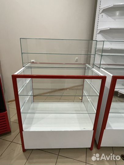 Стеклянная торговая витрина бу