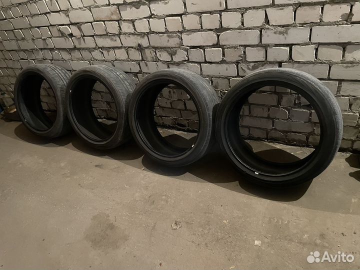 Yokohama BluEarth RV-02 245/40 R20 99W