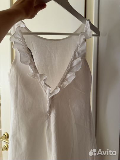 Платье Zara с рюшами и открытой спиной