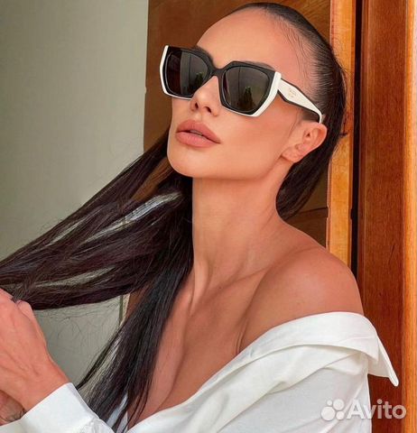 Солнцезащитные очки женские prada