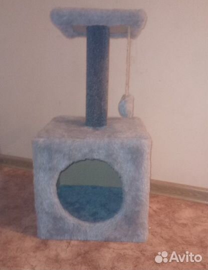 Домик для кошки с когтеточкой б.у