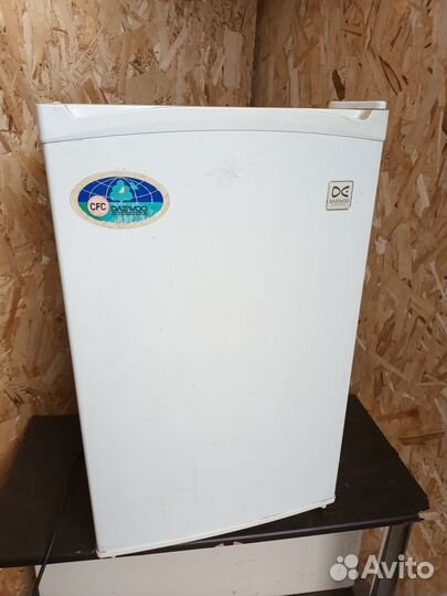 Небольшой холодильник (73*44 см) Daewoo. Привезу