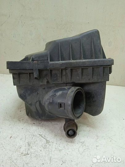 Корпус воздушного фильтра Opel Astra H Z14XEP 2010