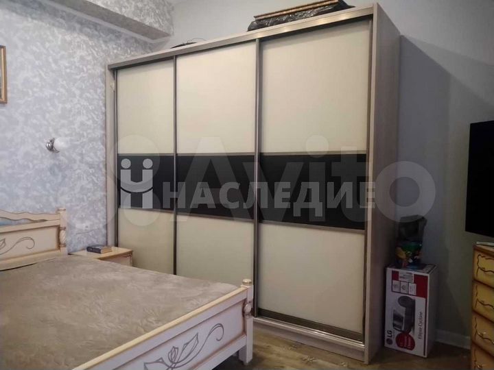 3-к. квартира, 111,2 м², 1/3 эт.