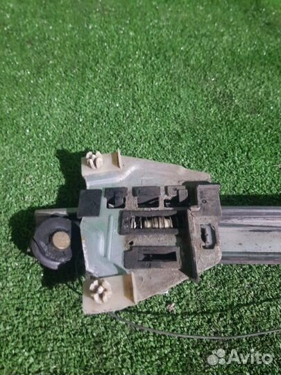 Стеклоподъемник передний левый Mitsubishi Pajero