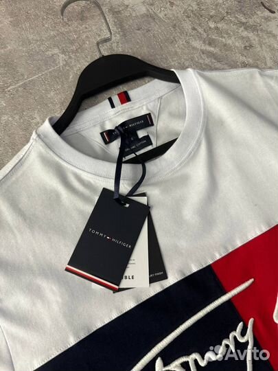 Футболка Tommy Hilfiger белая Established мужской