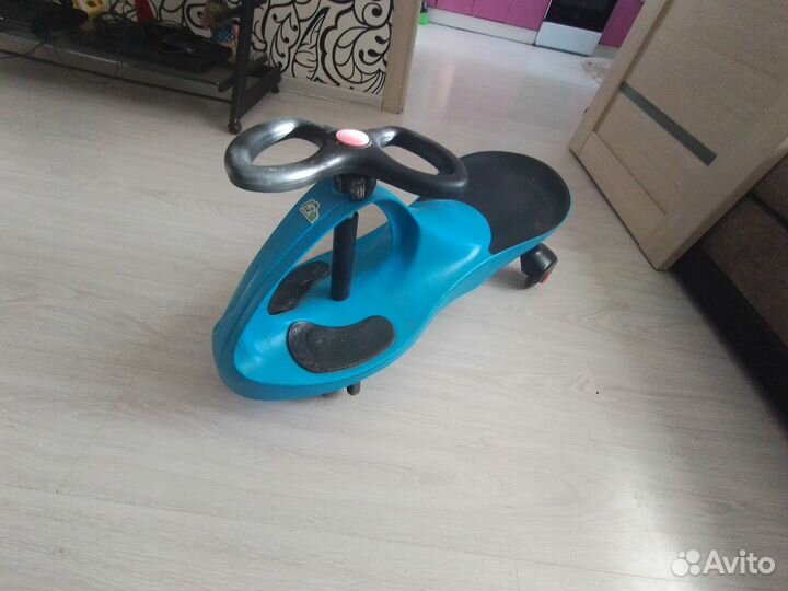 Машинка бибикар