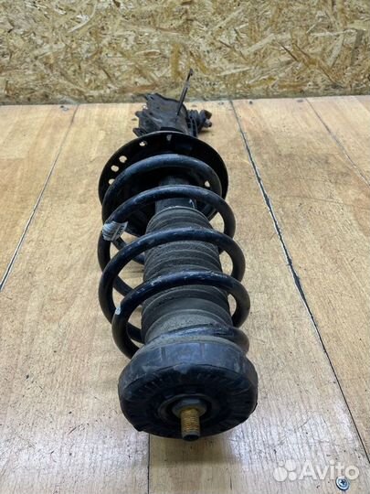 Стойка подвески передняя левая Opel Astra J A17DTJ