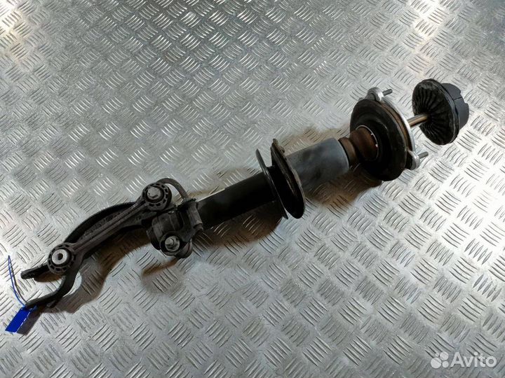 Амортизатор передний Audi A7 4G 2012 4G0031D