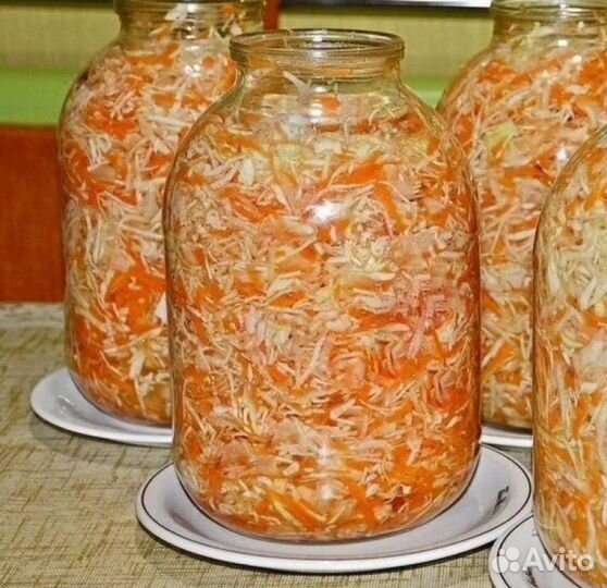 Капуста квашеная,салаты, сок томатный