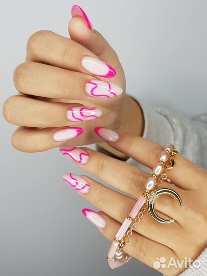 Мастер маникюра и педикюра